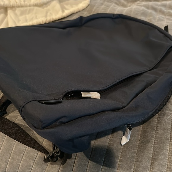 NWT AWAY daypack backpack - Picture 2 of 4